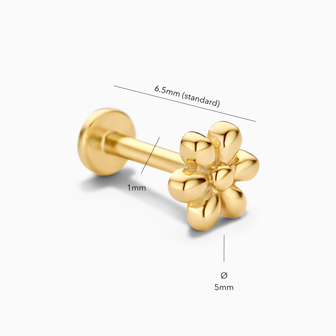 Daisy Flatback Stud Earring